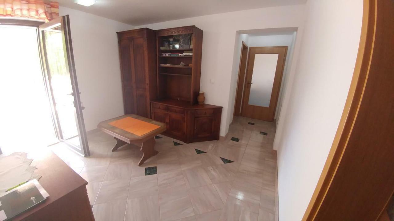 Apartmaji Katrc *